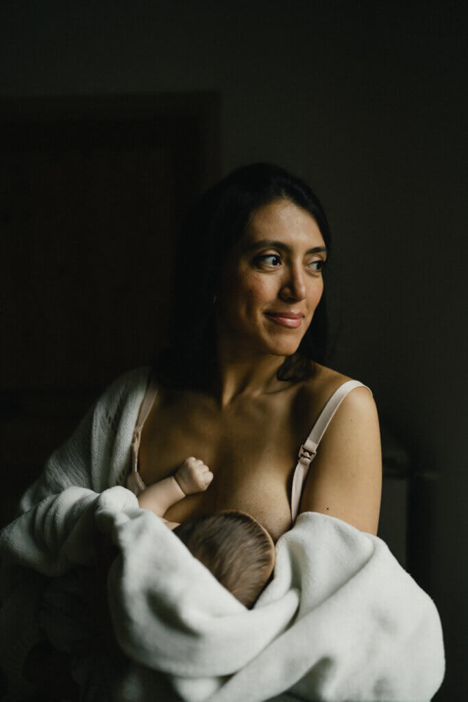 maman-bébé allaitement